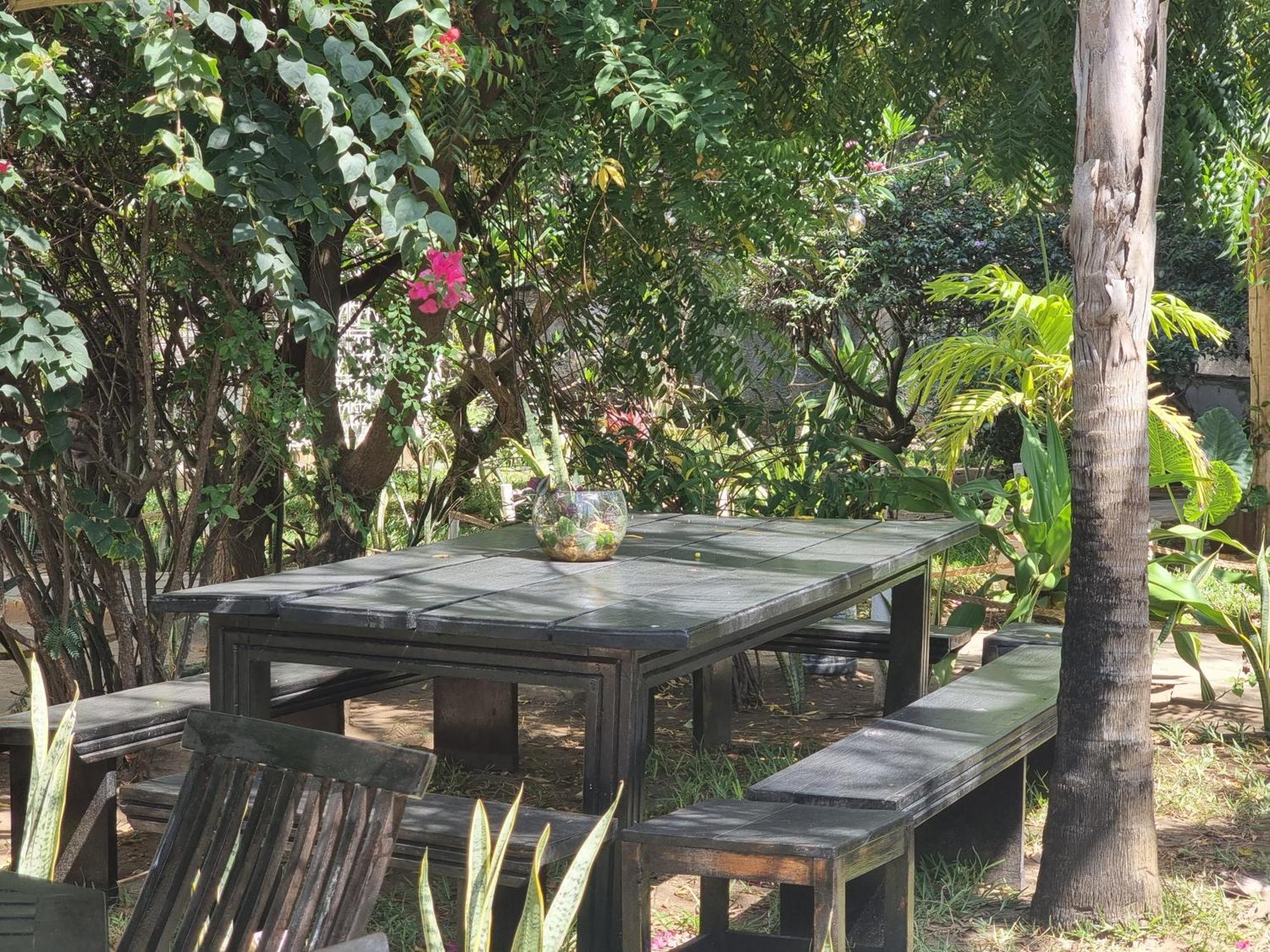 הוסטל מומבסה Tulia House Backpackers מראה חיצוני תמונה