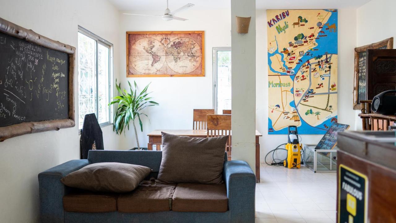הוסטל מומבסה Tulia House Backpackers מראה חיצוני תמונה